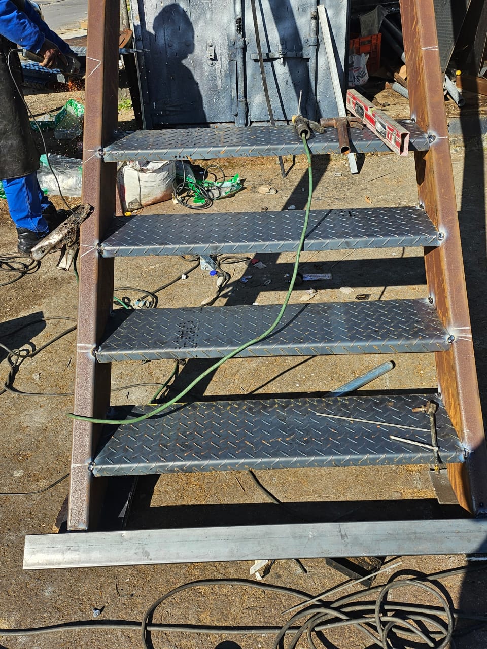 yalla steel welders